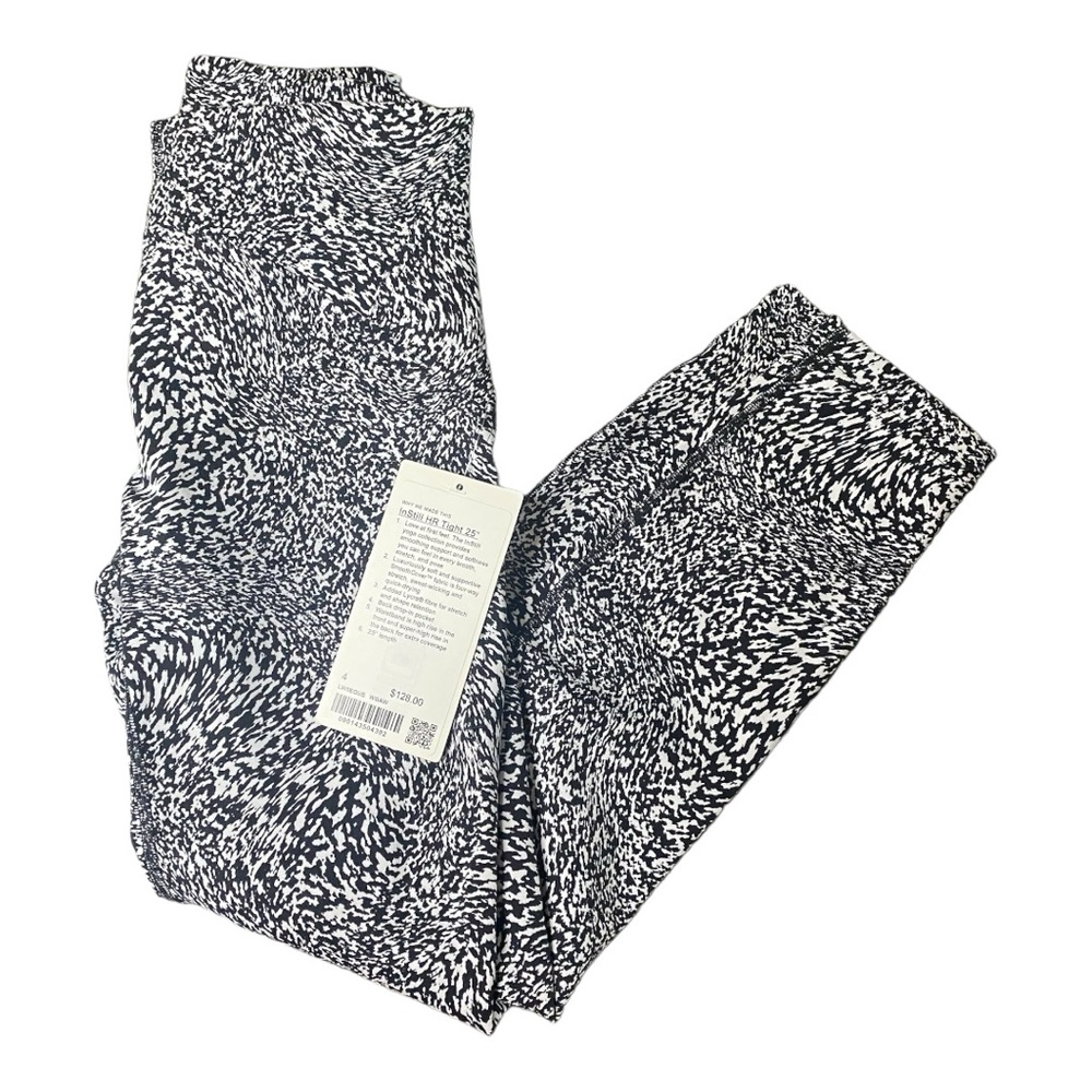 NWT: Lululemon InStill HR 25” Tight- Women’s Size 4- Warped Grain Alpine White